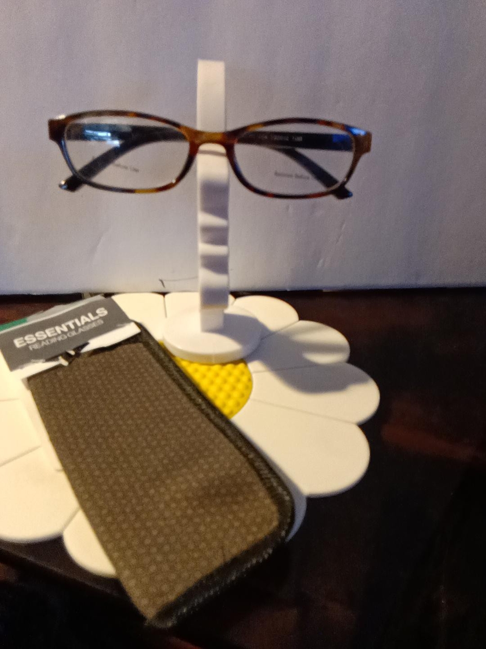 New Tortoiseshell Reading Glasses - Brown With Pouch